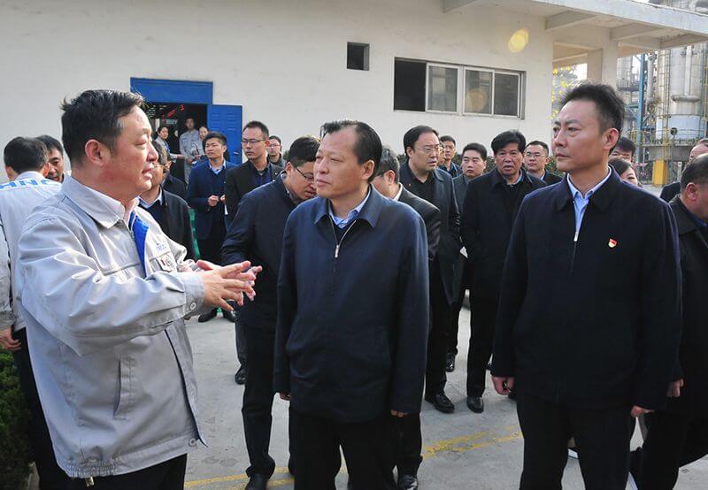 2018年11月23日，，，时任河南省副省长刘伟到中原彩天下官网调研。。。