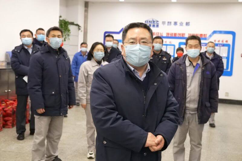 新春佳节，，，公司辅导到岗位上拜年