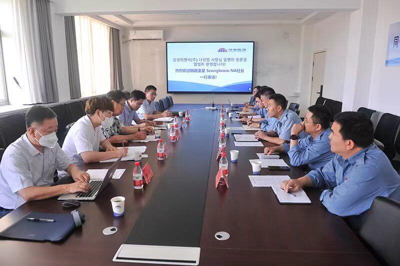 韩国客人到中原彩天下官网走访
